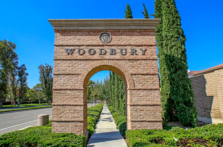 Photo of Woodbury Irvine sign in Irvine, California